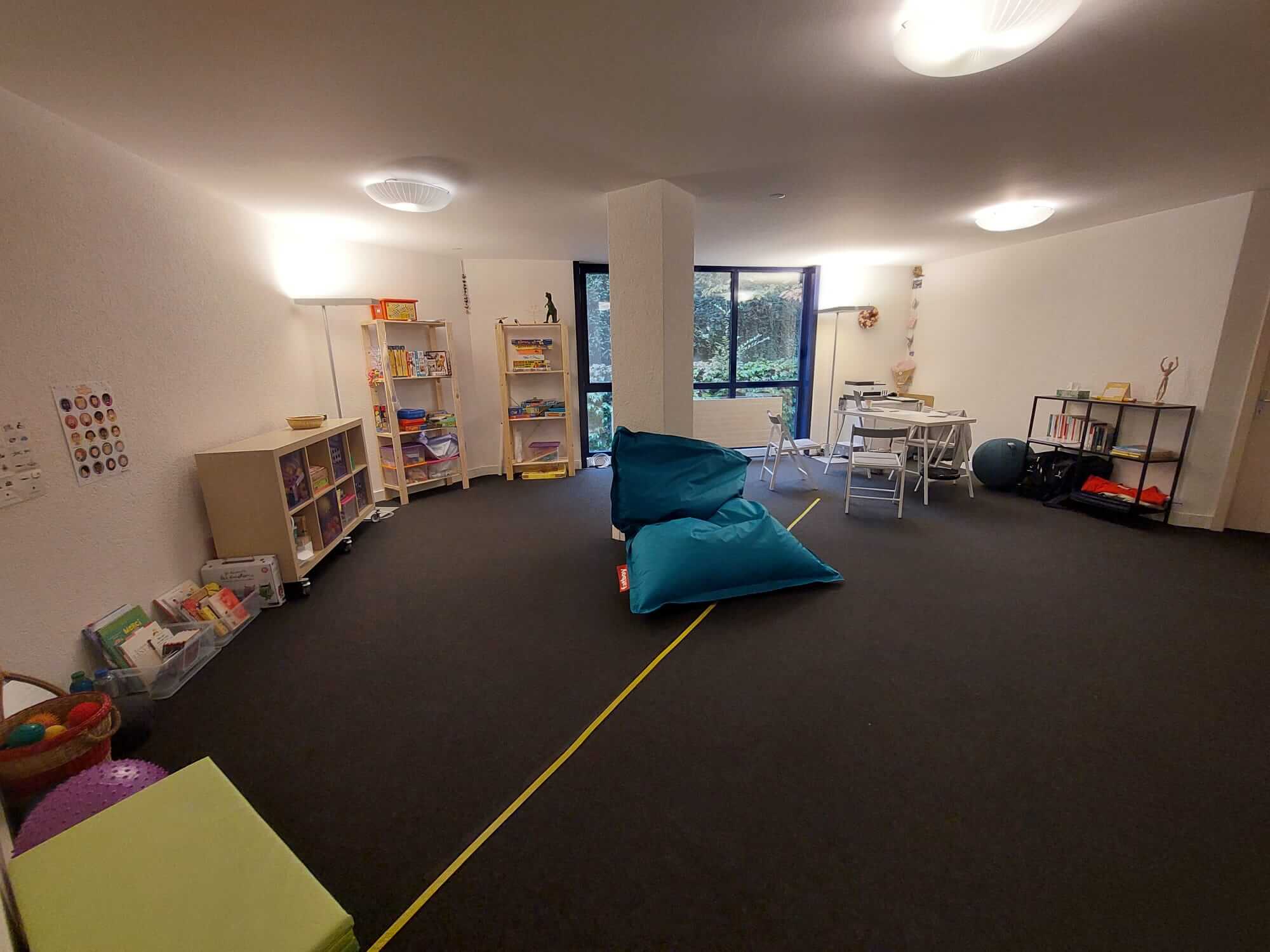 Salle de consultation de psychomotricité à Lausanne